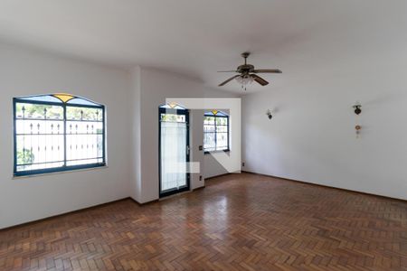 Sala de Estar de casa à venda com 3 quartos, 194m² em Parque São Quirino, Campinas