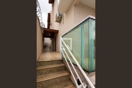 Casa à venda com 180m², 3 quartos e 4 vagas Casa à venda com 180m², 3 quartos e 4 vagasÁrea Externa