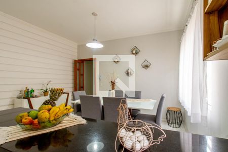 Casa à venda com 180m², 3 quartos e 4 vagas Casa à venda com 180m², 3 quartos e 4 vagasCozinha