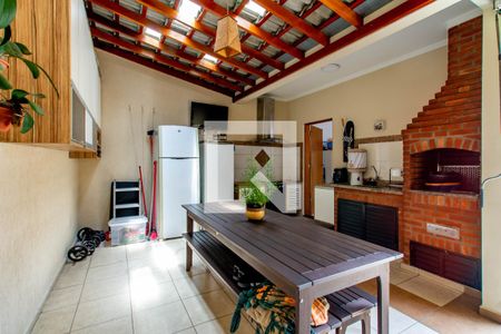 Casa à venda com 180m², 3 quartos e 4 vagas Casa à venda com 180m², 3 quartos e 4 vagasÁrea Gourmet