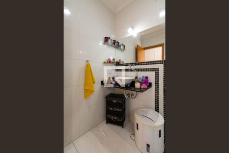 Casa à venda com 180m², 3 quartos e 4 vagas Casa à venda com 180m², 3 quartos e 4 vagasBanheiro da Suíte