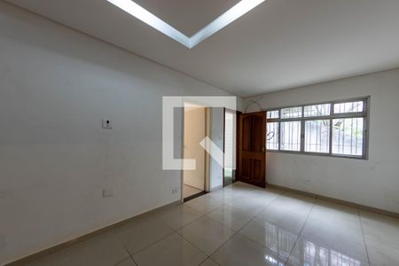 Sala  de casa à venda com 4 quartos, 156m² em Vila Santa Clara, São Paulo