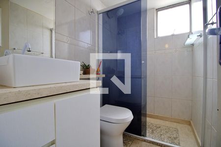 Apartamento à venda com 70m², 2 quartos e 1 vaga Apartamento à venda com 70m², 2 quartos e 1 vagaBanheiro