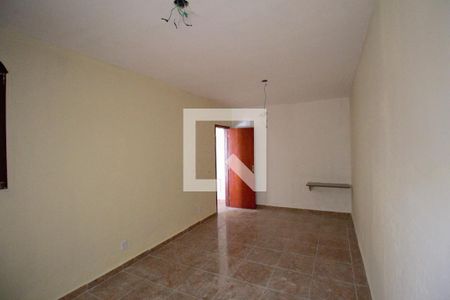 Quarto de casa para alugar com 1 quarto, 50m² em Laranjal, São Gonçalo