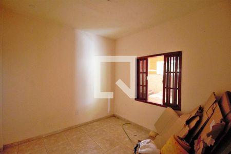 Quarto de casa para alugar com 1 quarto, 40m² em Laranjal, 