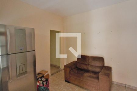 Sala de casa para alugar com 1 quarto, 40m² em Laranjal, 