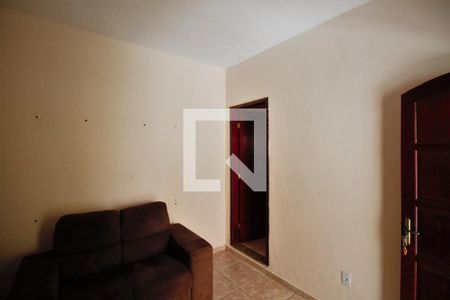 Sala de casa para alugar com 1 quarto, 40m² em Laranjal, 