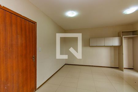 Sala de apartamento para alugar com 1 quarto, 48m² em São Luís, Canoas