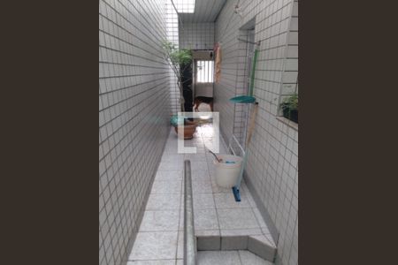 Casa à venda com 164m², 4 quartos e sem vaga