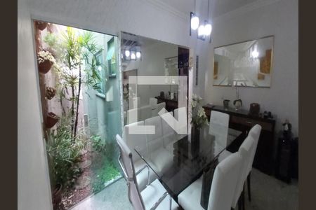 Foto 01 de casa à venda com 3 quartos, 180m² em Vila Prudente, São Paulo