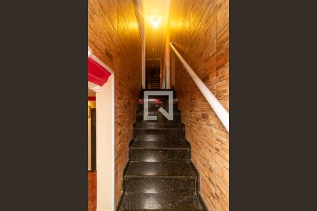 Escada de casa à venda com 4 quartos, 250m² em Conjunto Residencial Sitio Oratório, São Paulo