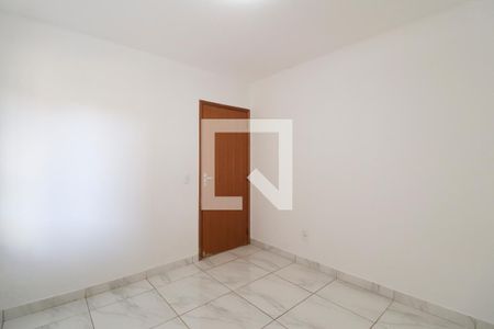 Quarto 1 de casa de condomínio para alugar com 3 quartos, 98m² em Setor Estrela Dalva, Goiânia