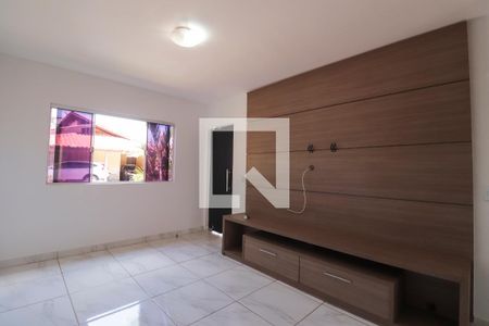 Sala de casa de condomínio para alugar com 3 quartos, 98m² em Setor Estrela Dalva, Goiânia