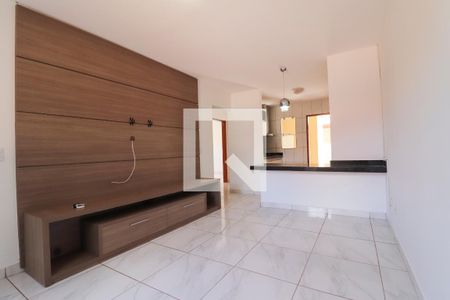 Sala de casa de condomínio para alugar com 3 quartos, 98m² em Setor Estrela Dalva, Goiânia