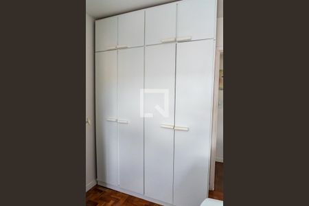 Quarto 1 - Armários de apartamento à venda com 3 quartos, 138m² em Jardim Paulista, São Paulo