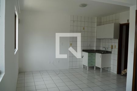 Sala / Quarto de kitnet/studio para alugar com 1 quarto, 25m² em Córrego Grande, Florianópolis