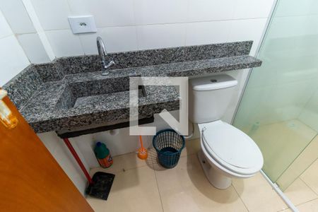 Banheiro de apartamento para alugar com 1 quarto, 26m² em Jardim Helena, São Paulo