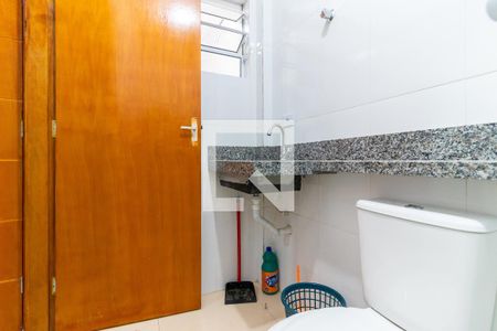 Banheiro de apartamento para alugar com 1 quarto, 26m² em Jardim Helena, São Paulo