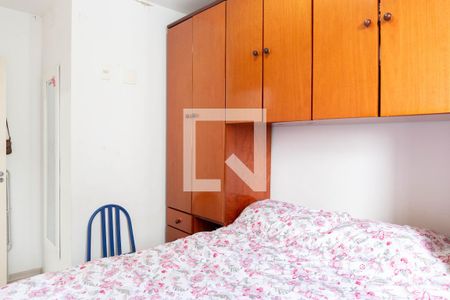 Quarto 1 de apartamento para alugar com 2 quartos, 44m² em Jardim Iris, São Paulo