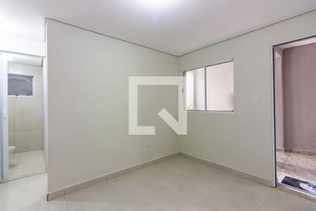 Sala  de apartamento para alugar com 2 quartos, 38m² em Padroeira, Osasco