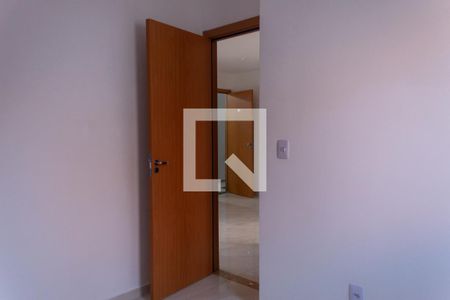 Quarto 1 de apartamento para alugar com 2 quartos, 40m² em Vila Nova Aliança, Jacareí