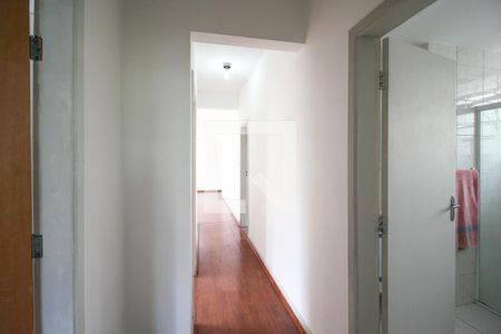 Corredor  de apartamento para alugar com 3 quartos, 135m² em Itaim Bibi, São Paulo