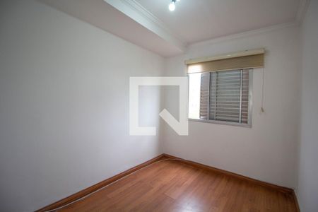 Quarto 1 de apartamento para alugar com 2 quartos, 48m² em Conjunto Residencial José Bonifácio, São Paulo