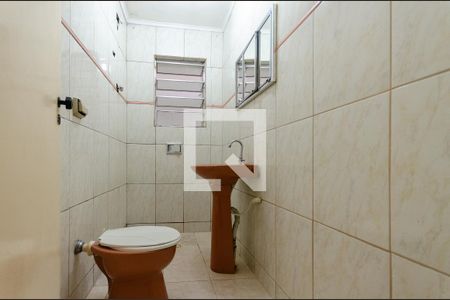 Banheiro de casa para alugar com 1 quarto, 40m² em Vila Bruna, São Paulo