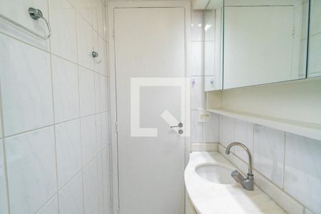 Banheiro de apartamento para alugar com 1 quarto, 45m² em Mirandópolis, São Paulo