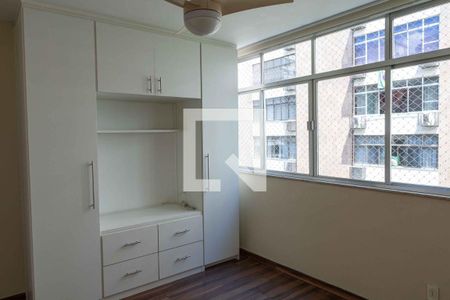 Suíte de apartamento para alugar com 2 quartos, 75m² em Icaraí, Niterói