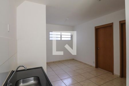 Sala de apartamento para alugar com 2 quartos, 68m² em Parque dos Lagos, Ribeirão Preto