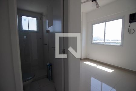 Suíte de apartamento para alugar com 2 quartos, 48m² em Recreio dos Bandeirantes, Rio de Janeiro