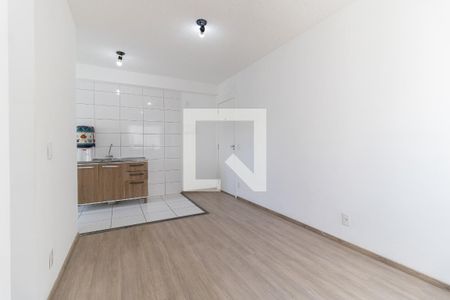 Sala de apartamento para alugar com 2 quartos, 40m² em Parque Bristol, São Paulo