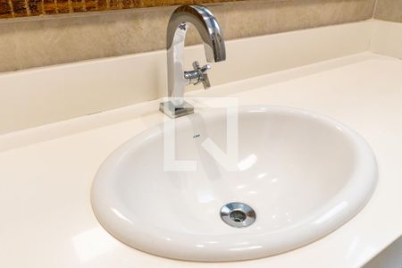 Apartamento à venda com 64m², 3 quartos e 1 vaga Apartamento à venda com 64m², 3 quartos e 1 vagaBanheiro Detalhe