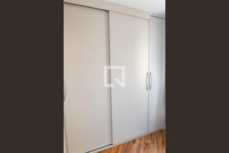 Apartamento à venda com 64m², 3 quartos e 1 vaga Apartamento à venda com 64m², 3 quartos e 1 vagaQuarto 2 - Armários