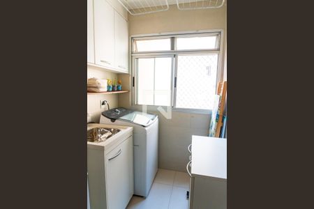 Apartamento à venda com 64m², 3 quartos e 1 vaga Apartamento à venda com 64m², 3 quartos e 1 vagaÁrea de Serviço