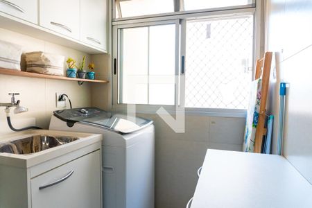 Apartamento à venda com 64m², 3 quartos e 1 vaga Apartamento à venda com 64m², 3 quartos e 1 vagaÁrea de Serviço