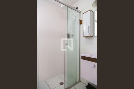Banheiro de apartamento à venda com 1 quarto, 37m² em Vila Alexandria, São Paulo
