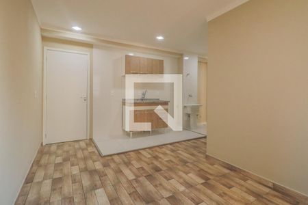 Sala de apartamento para alugar com 2 quartos, 40m² em Vila Lourdes, São Paulo