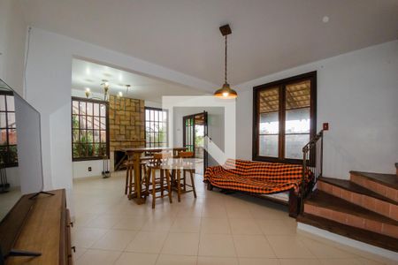 Sala de casa para alugar com 3 quartos, 180m² em São João do Rio Vermelho, Florianópolis