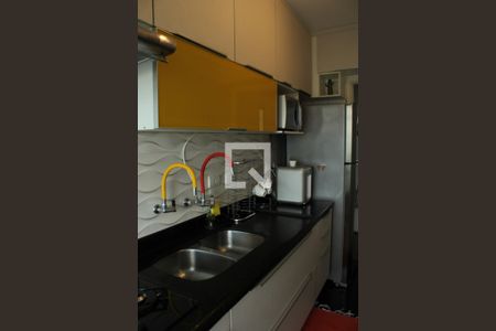 Cozinha de apartamento à venda com 2 quartos, 71m² em Vila Arapuã, São Paulo