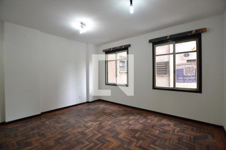 Sala  de kitnet/studio para alugar com 1 quarto, 36m² em Centro Histórico, Porto Alegre