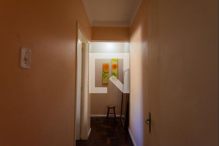 Corredor de apartamento à venda com 2 quartos, 72m² em Centro Histórico, Porto Alegre