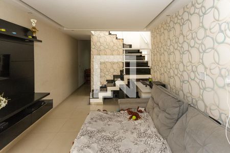 Sala de casa à venda com 2 quartos, 90m² em Parque São Lucas, São Paulo