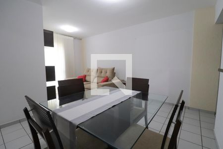 Sala de apartamento para alugar com 3 quartos, 78m² em Jardim Goiás, Goiânia