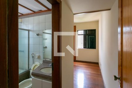 Quarto de apartamento para alugar com 1 quarto, 45m² em Carmo, Belo Horizonte