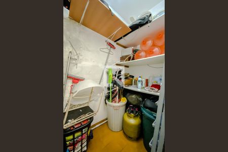 Apartamento à venda com 155m², 3 quartos e sem vaga Apartamento à venda com 155m², 3 quartos e sem vagaQuarto de Serviço