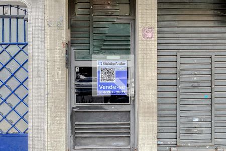 Apartamento à venda com 155m², 3 quartos e sem vaga Apartamento à venda com 155m², 3 quartos e sem vagaFachada