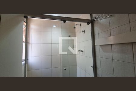 Banheiro da suite, bem amplo e espaço. de apartamento à venda com 4 quartos, 160m² em Butantã, São Paulo