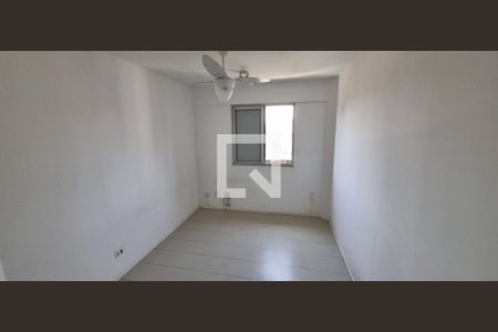 Quarto-2 espacoso sem closet, com ventilador de teto. de apartamento à venda com 4 quartos, 160m² em Butantã, São Paulo